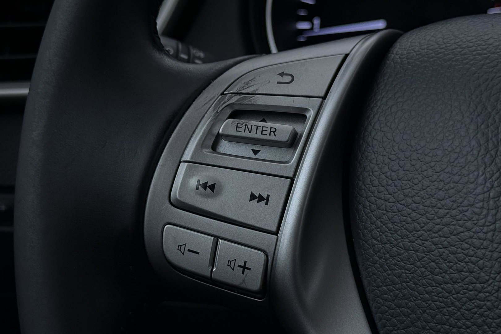 Nissan QASHQAI 1.2 Acenta | Trekhaak | 360° Camera | Keyless Entry | Getint Glas
