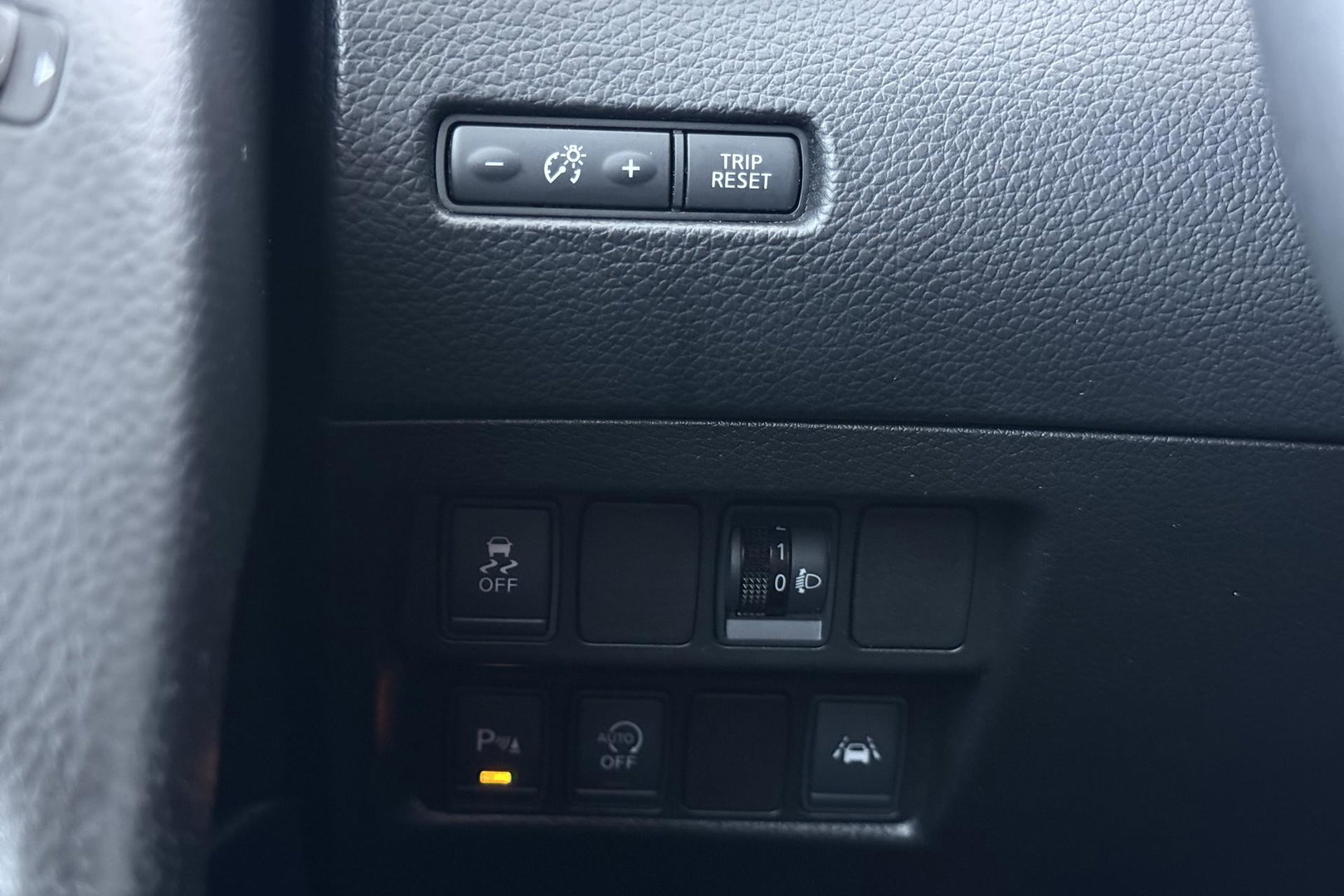 Nissan QASHQAI 1.2 Acenta | Trekhaak | 360° Camera | Keyless Entry | Getint Glas