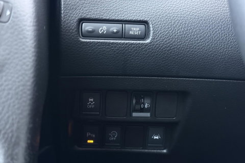 Nissan QASHQAI 1.2 Acenta | Trekhaak | 360° Camera | Keyless Entry | Getint Glas