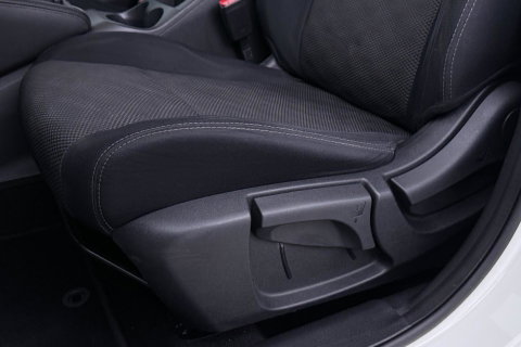 Nissan QASHQAI 1.2 Acenta | Trekhaak | 360° Camera | Keyless Entry | Getint Glas