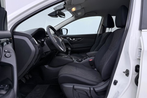 Nissan QASHQAI 1.2 Acenta | Trekhaak | 360° Camera | Keyless Entry | Getint Glas