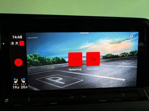 Volkswagen Golf 2.0 TSI GTI Pano|Leer|HuD|Memory|Stoelventilatie|Camera|Dodehoek|ACC
