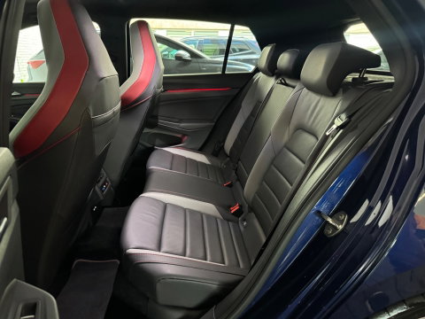 Volkswagen Golf 2.0 TSI GTI Pano|Leer|HuD|Memory|Stoelventilatie|Camera|Dodehoek|ACC