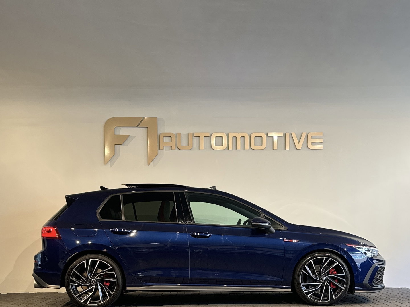 Volkswagen Golf 2.0 TSI GTI Pano|Leer|HuD|Memory|Stoelventilatie|Camera|Dodehoek|ACC