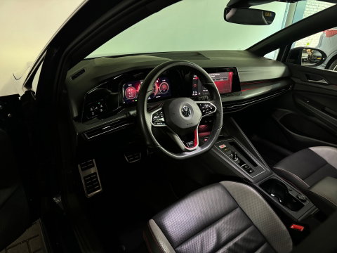 Volkswagen Golf 2.0 TSI GTI Pano|Leer|HuD|Memory|Stoelventilatie|Camera|Dodehoek|ACC