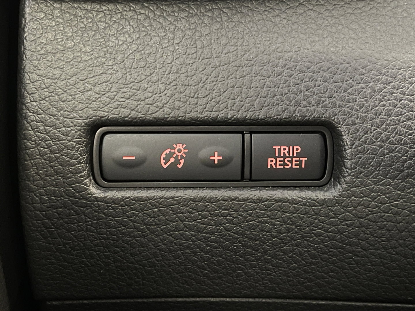 Nissan QASHQAI 1.3 DIG-T N-Connecta | Apple Carplay | Panoramadak | Airconditioning | 360 Camera | Cruise Control | Keyless Go/Entry |