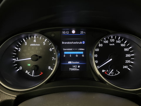 Nissan QASHQAI 1.3 DIG-T N-Connecta | Apple Carplay | Panoramadak | Airconditioning | 360 Camera | Cruise Control | Keyless Go/Entry |