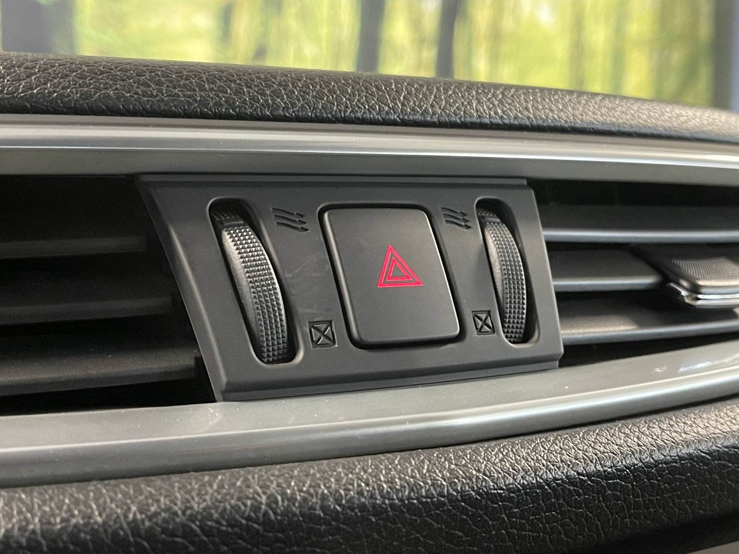 Nissan QASHQAI 1.3 DIG-T N-Connecta | Apple Carplay | Panoramadak | Airconditioning | 360 Camera | Cruise Control | Keyless Go/Entry |