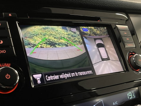 Nissan QASHQAI 1.3 DIG-T N-Connecta | Apple Carplay | Panoramadak | Airconditioning | 360 Camera | Cruise Control | Keyless Go/Entry |
