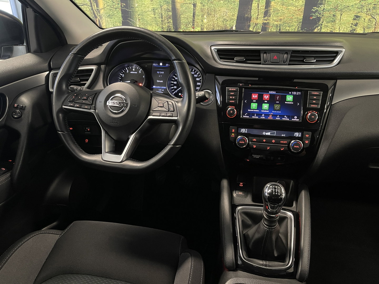 Nissan QASHQAI 1.3 DIG-T N-Connecta | Apple Carplay | Panoramadak | Airconditioning | 360 Camera | Cruise Control | Keyless Go/Entry |