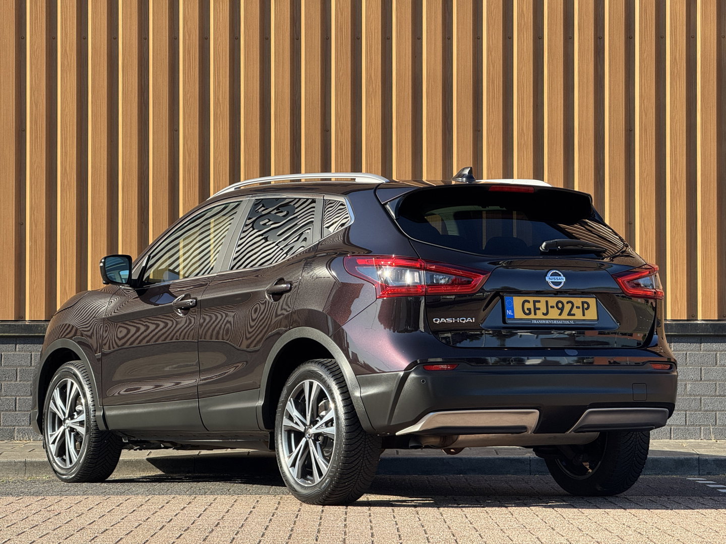 Nissan QASHQAI 1.3 DIG-T N-Connecta | Apple Carplay | Panoramadak | Airconditioning | 360 Camera | Cruise Control | Keyless Go/Entry |