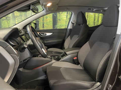 Nissan QASHQAI 1.3 DIG-T N-Connecta | Apple Carplay | Panoramadak | Airconditioning | 360 Camera | Cruise Control | Keyless Go/Entry |