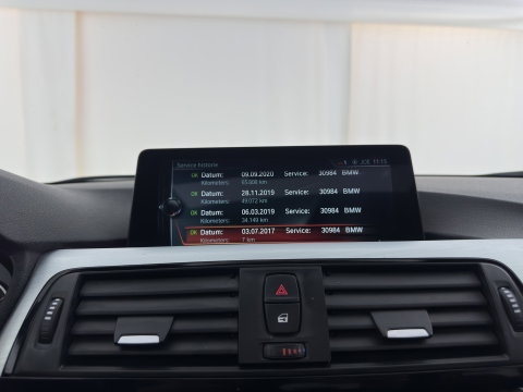 BMW 3-serie 330e M-Sportpack High Executive (Plug-In) {SoH-92%} Aut. *PANO | LEATHER | FULLLED | HEATED-SPORTSEATS | NAVI-FULLMAP | HIFI-SOUND | PRIVACY-GLASS | SHIFT-PADDLES | ECC | PDC | CRUISE | 18''ALU*