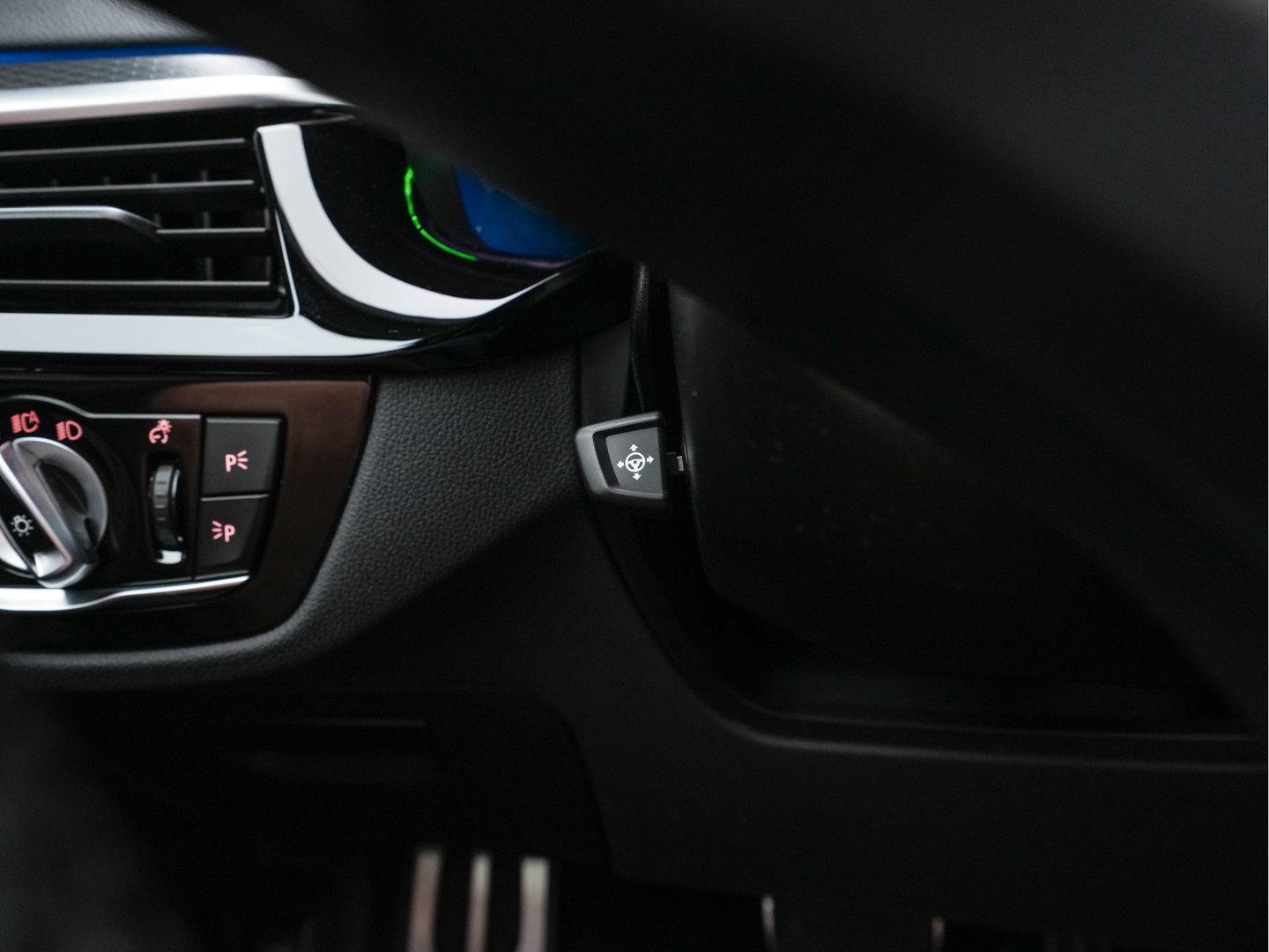 BMW 5 Serie 530e Business Edition Plus (Plug-in) (INCL.BTW) *PANO | HEAD-UP | LEATHER | FULL-LED | MEMORY-PACK | HARMAN/KARDON | BLIND-SPOT | DIGI-COCKPIT | CAMERA | NAVI-FULLMAP | PRIVACY-GLASS | SHIFT-PADDLES | ECC | PDC | 19''ALU*