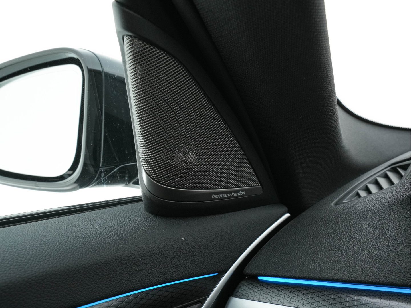 BMW 5 Serie 530e Business Edition Plus (Plug-in) (INCL.BTW) *PANO | HEAD-UP | LEATHER | FULL-LED | MEMORY-PACK | HARMAN/KARDON | BLIND-SPOT | DIGI-COCKPIT | CAMERA | NAVI-FULLMAP | PRIVACY-GLASS | SHIFT-PADDLES | ECC | PDC | 19''ALU*