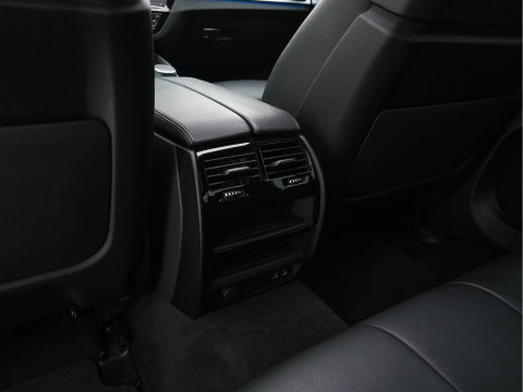 BMW 5 Serie 530e Business Edition Plus (Plug-in) (INCL.BTW) *PANO | HEAD-UP | LEATHER | FULL-LED | MEMORY-PACK | HARMAN/KARDON | BLIND-SPOT | DIGI-COCKPIT | CAMERA | NAVI-FULLMAP | PRIVACY-GLASS | SHIFT-PADDLES | ECC | PDC | 19''ALU*