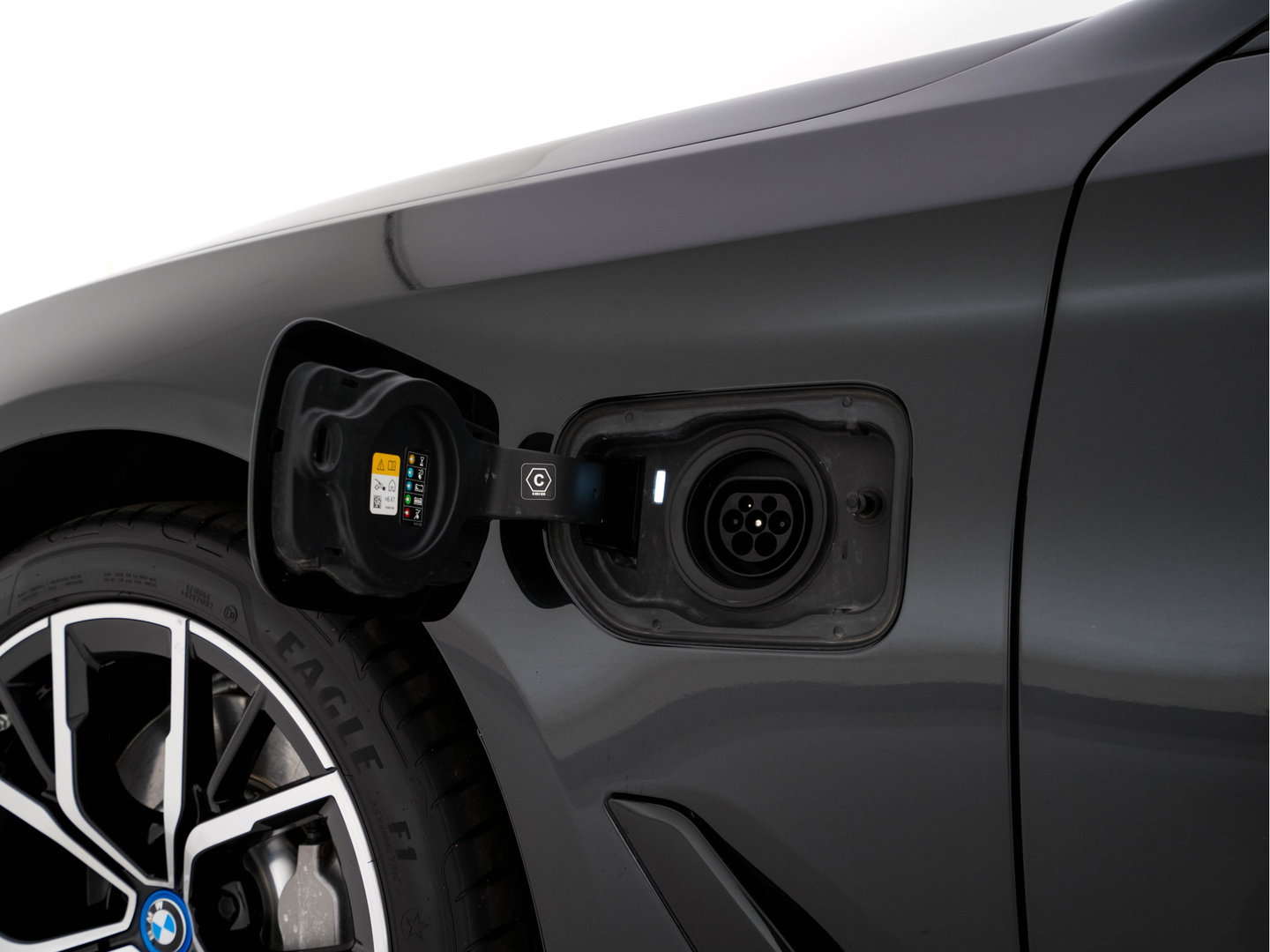 BMW 5 Serie 530e Business Edition Plus (Plug-in) (INCL.BTW) *PANO | HEAD-UP | LEATHER | FULL-LED | MEMORY-PACK | HARMAN/KARDON | BLIND-SPOT | DIGI-COCKPIT | CAMERA | NAVI-FULLMAP | PRIVACY-GLASS | SHIFT-PADDLES | ECC | PDC | 19''ALU*