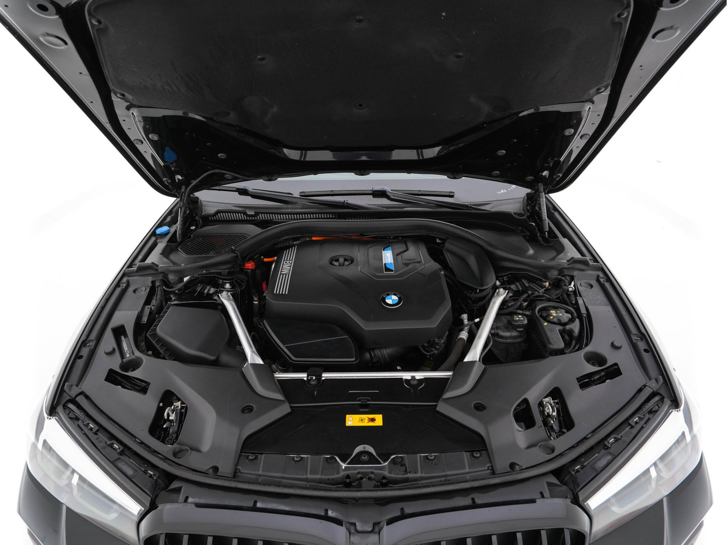 BMW 5 Serie 530e Business Edition Plus (Plug-in) (INCL.BTW) *PANO | HEAD-UP | LEATHER | FULL-LED | MEMORY-PACK | HARMAN/KARDON | BLIND-SPOT | DIGI-COCKPIT | CAMERA | NAVI-FULLMAP | PRIVACY-GLASS | SHIFT-PADDLES | ECC | PDC | 19''ALU*