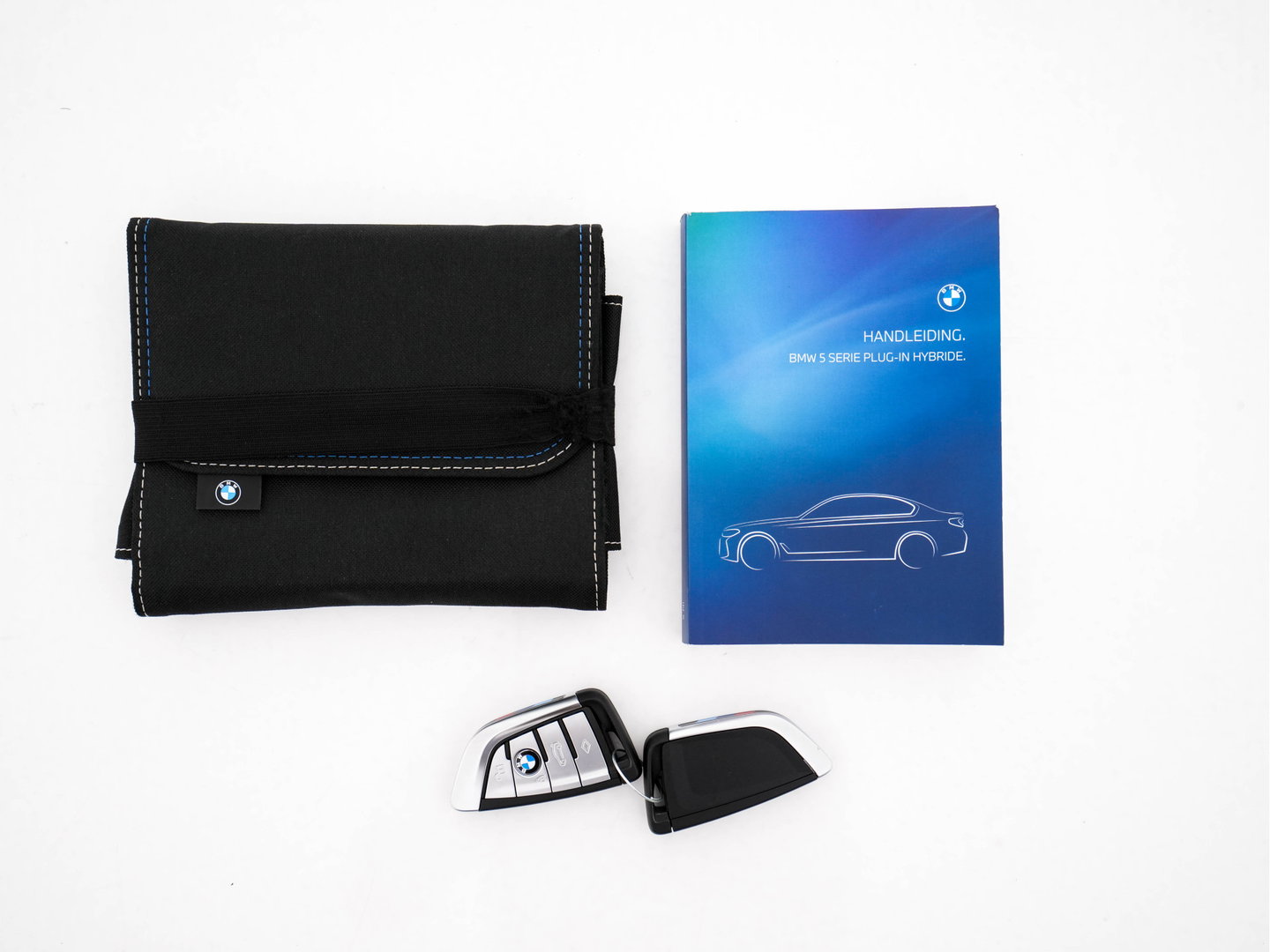 BMW 5 Serie 530e Business Edition Plus (Plug-in) (INCL.BTW) *PANO | HEAD-UP | LEATHER | FULL-LED | MEMORY-PACK | HARMAN/KARDON | BLIND-SPOT | DIGI-COCKPIT | CAMERA | NAVI-FULLMAP | PRIVACY-GLASS | SHIFT-PADDLES | ECC | PDC | 19''ALU*