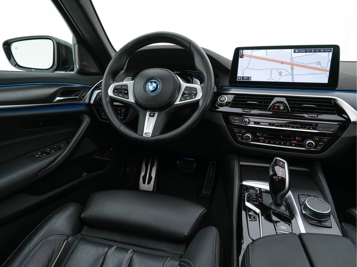 BMW 5 Serie 530e Business Edition Plus (Plug-in) (INCL.BTW) *PANO | HEAD-UP | LEATHER | FULL-LED | MEMORY-PACK | HARMAN/KARDON | BLIND-SPOT | DIGI-COCKPIT | CAMERA | NAVI-FULLMAP | PRIVACY-GLASS | SHIFT-PADDLES | ECC | PDC | 19''ALU*