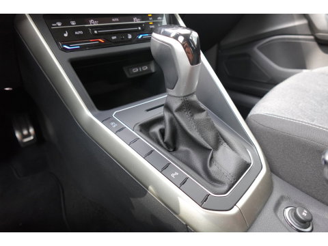 Volkswagen Polo 1.0 TSI Polo ACC PDC CARPLAY