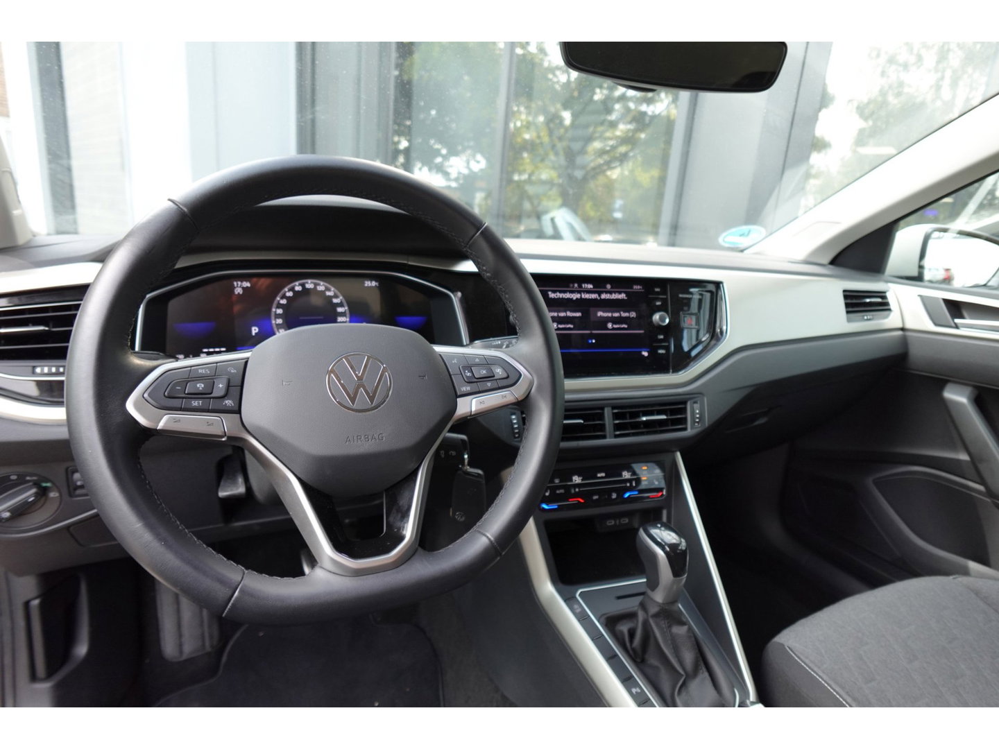 Volkswagen Polo 1.0 TSI Polo ACC PDC CARPLAY