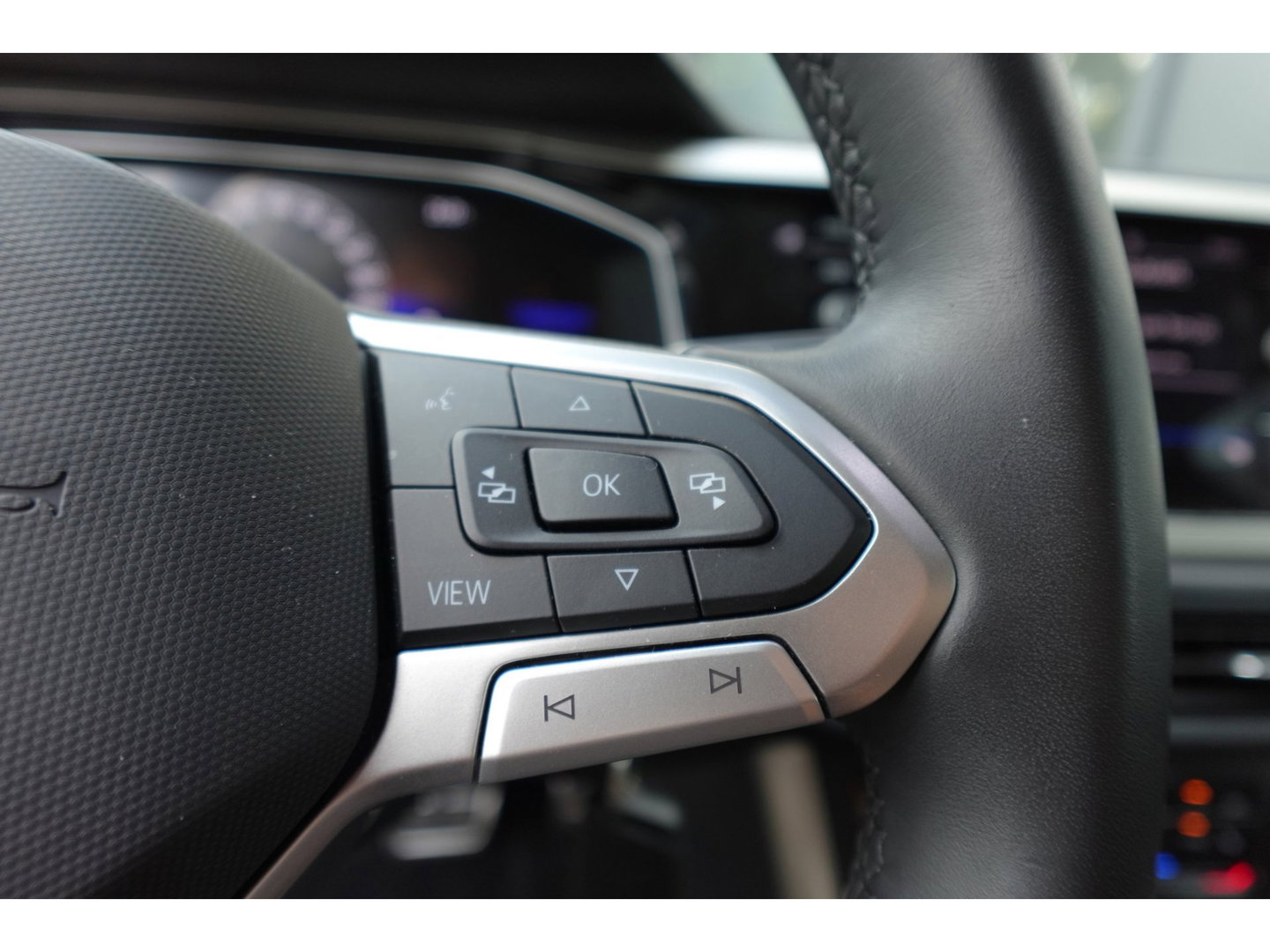 Volkswagen Polo 1.0 TSI Polo ACC PDC CARPLAY