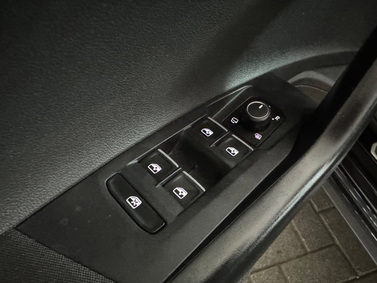 Volkswagen Polo 1.0 TSI R-Line Edition Pano|Keyless|ACC|Camera|Lane Assist|Stoelverwarming|Dodehoek