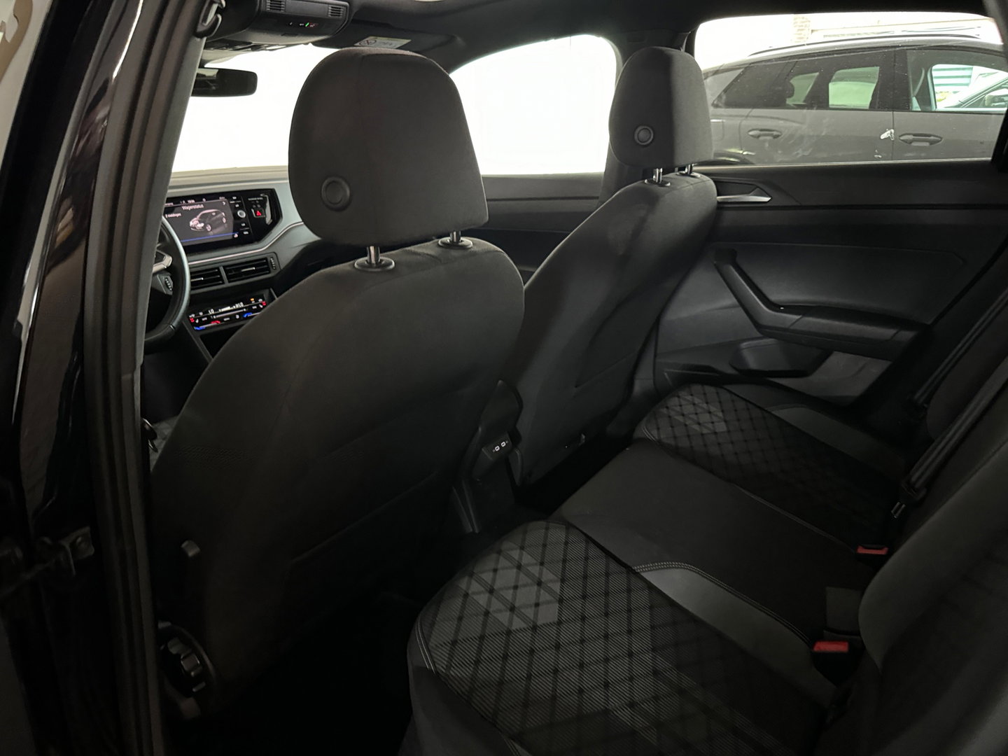 Volkswagen Polo 1.0 TSI R-Line Edition Pano|Keyless|ACC|Camera|Lane Assist|Stoelverwarming|Dodehoek