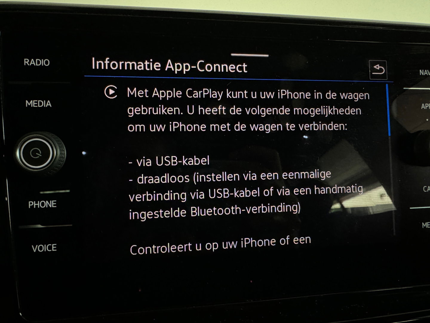 Volkswagen T-Roc 1.5 TSI R-Line Business Pano|ACC|Lane Assist|Dodehoek|Stoelverwarming|Camera|