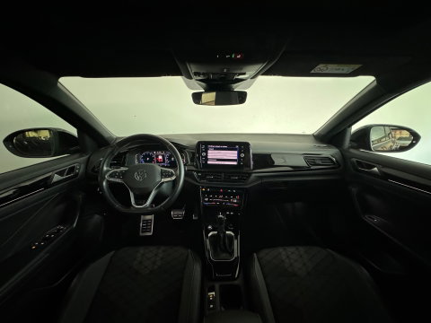 Volkswagen T-Roc 1.5 TSI R-Line Business Pano|ACC|Lane Assist|Dodehoek|Stoelverwarming|Camera|