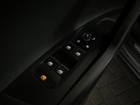 Volkswagen Taigo 1.5 TSI R-Line Pano|ACC|Lane Assist|Stoelverwarming|Camera|Dodehoek|Keyless