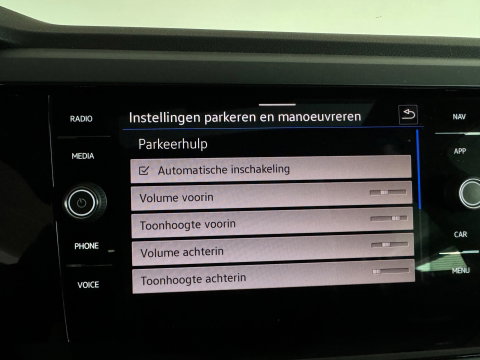 Volkswagen Taigo 1.5 TSI R-Line Pano|ACC|Lane Assist|Stoelverwarming|Camera|Dodehoek|Keyless