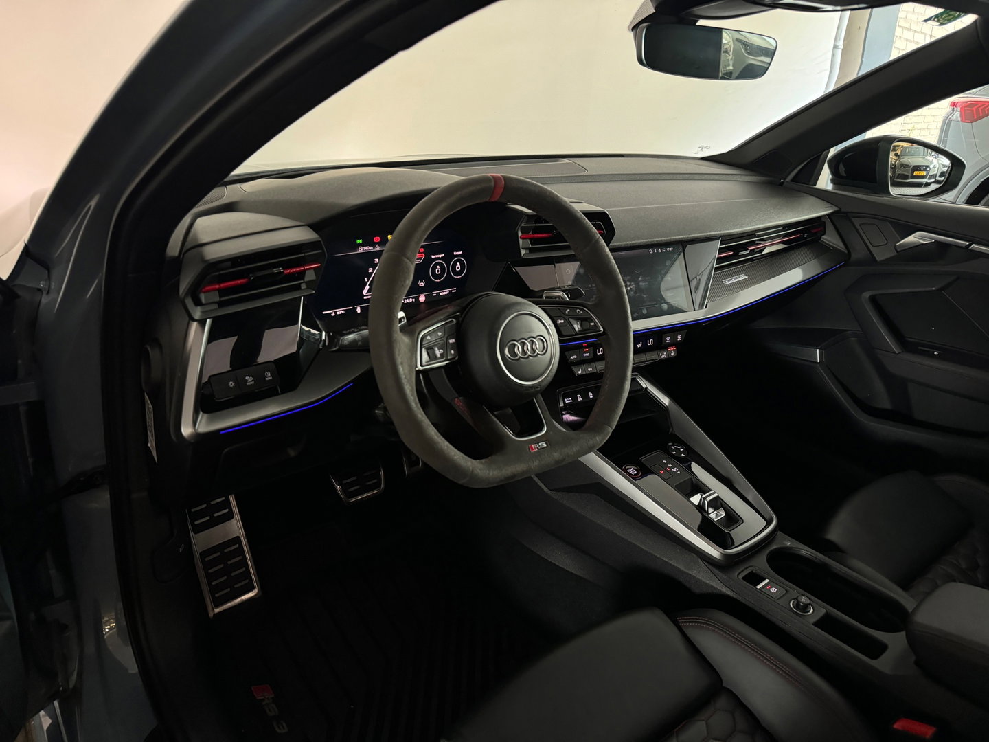 Audi RS3 Sportback 2.5 TFSI quattro Pano|B&O|Keyless|HuD|VOL