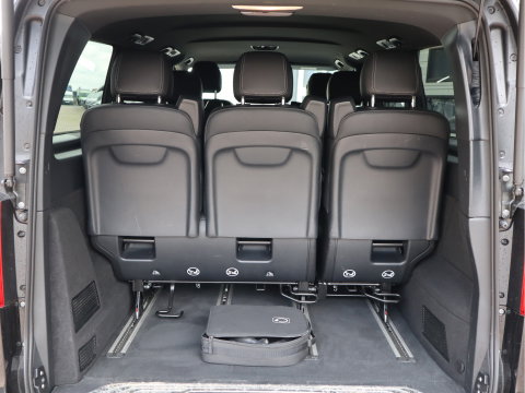 Mercedes-Benz EQV 300 90kWh L3 Extra lang - 8 Persoons - ACC - elc. Schuif - Camera 360