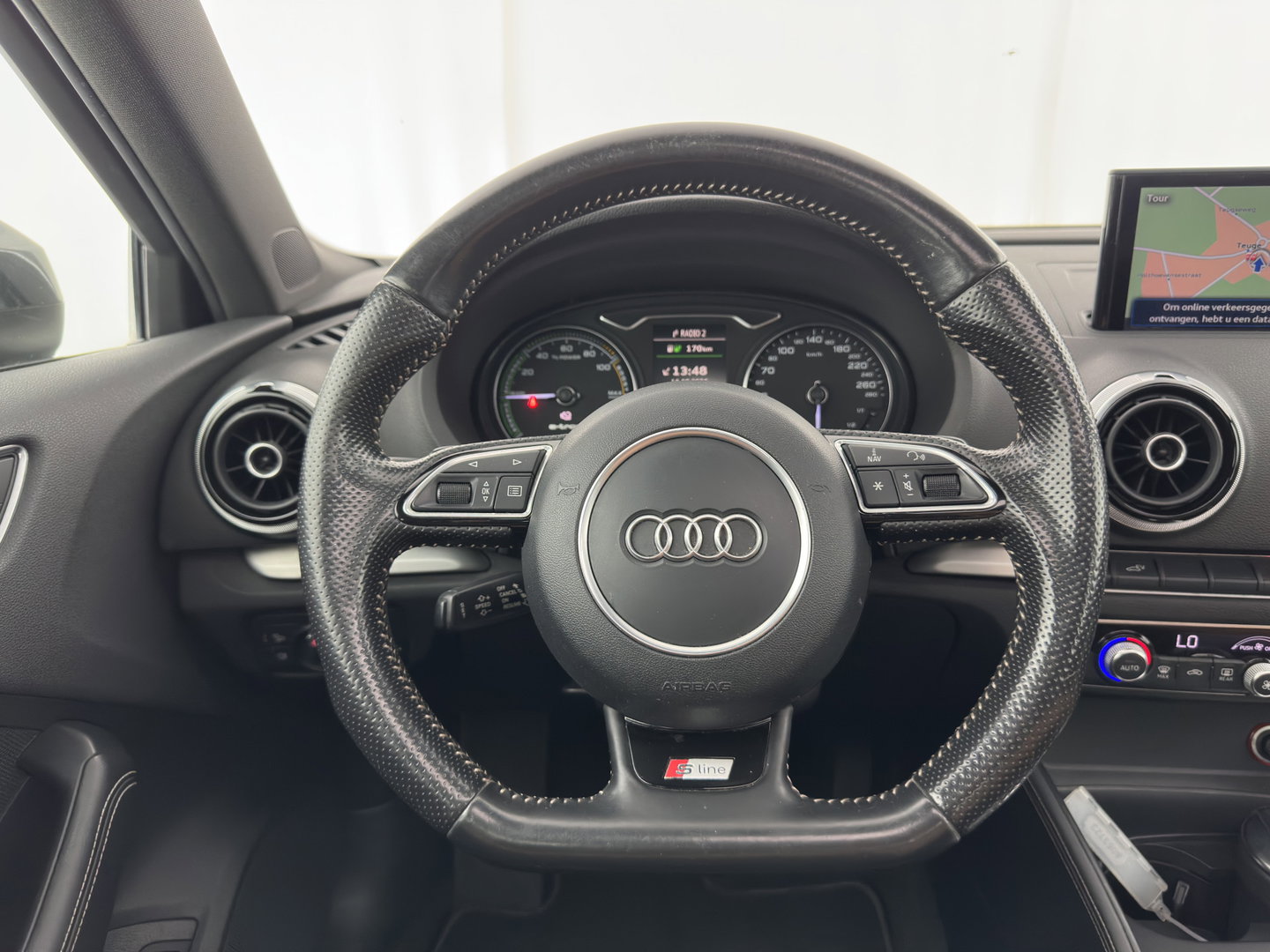 Audi A3 Sportback 1.4 e-tron PHEV Ambition Pro Line plus Aut. *PANO | LEATHER-FABRIC | FULL-LED | HEATED-SPORTSEATS | KEYLESS | NAVI-FULLMAP | ECC | PDC | CRUISE | 18''ALU*