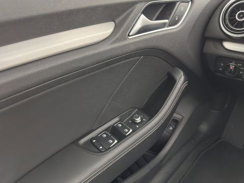 Audi A3 Sportback 1.4 e-tron PHEV Ambition Pro Line plus Aut. *PANO | LEATHER-FABRIC | FULL-LED | HEATED-SPORTSEATS | KEYLESS | NAVI-FULLMAP | ECC | PDC | CRUISE | 18''ALU*