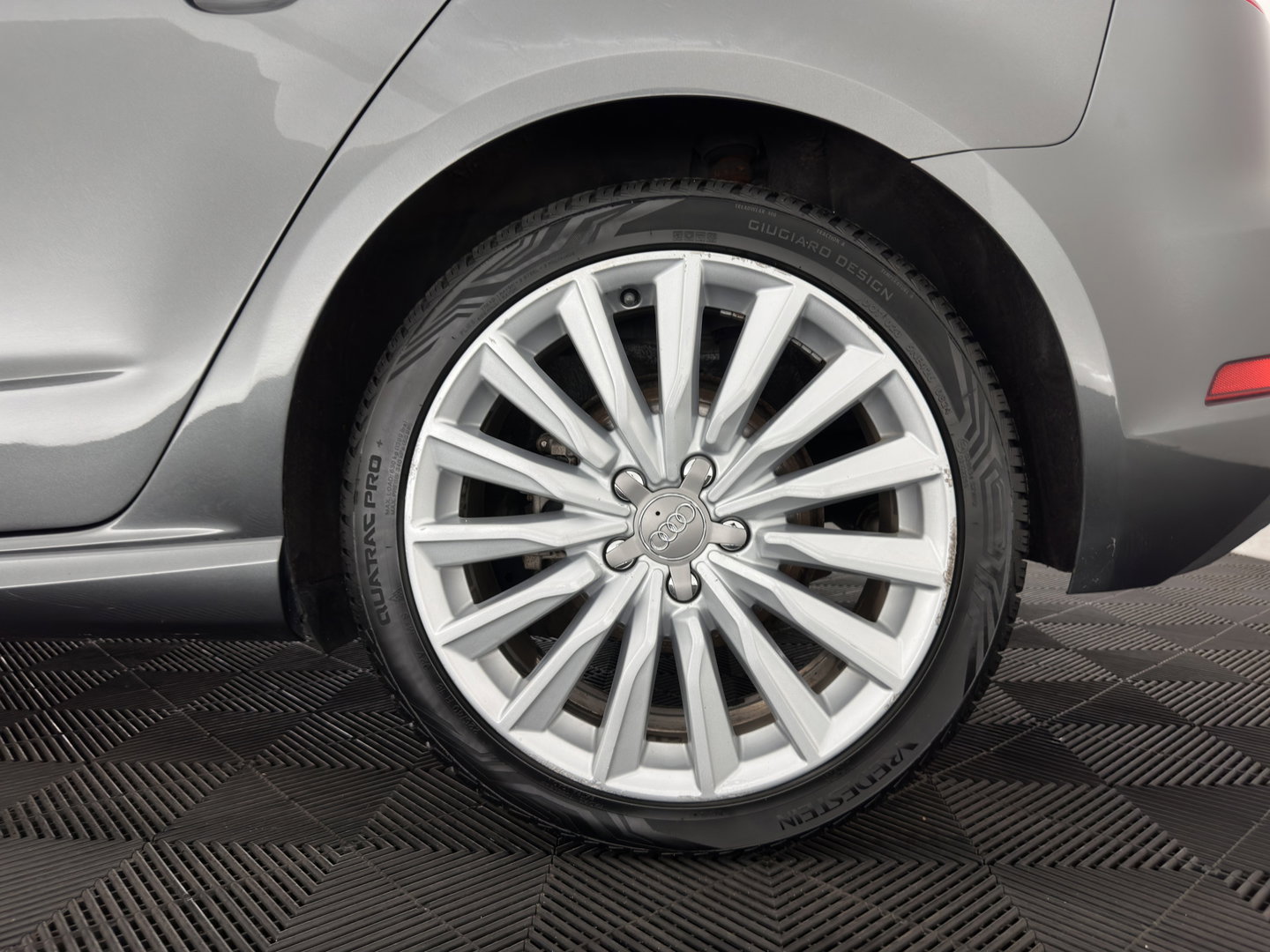 Audi A3 Sportback 1.4 e-tron PHEV Ambition Pro Line plus Aut. *PANO | LEATHER-FABRIC | FULL-LED | HEATED-SPORTSEATS | KEYLESS | NAVI-FULLMAP | ECC | PDC | CRUISE | 18''ALU*