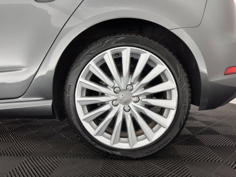 Audi A3 Sportback 1.4 e-tron PHEV Ambition Pro Line plus Aut. *PANO | LEATHER-FABRIC | FULL-LED | HEATED-SPORTSEATS | KEYLESS | NAVI-FULLMAP | ECC | PDC | CRUISE | 18''ALU*