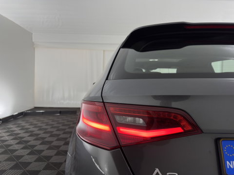 Audi A3 Sportback 1.4 e-tron PHEV Ambition Pro Line plus Aut. *PANO | LEATHER-FABRIC | FULL-LED | HEATED-SPORTSEATS | KEYLESS | NAVI-FULLMAP | ECC | PDC | CRUISE | 18''ALU*