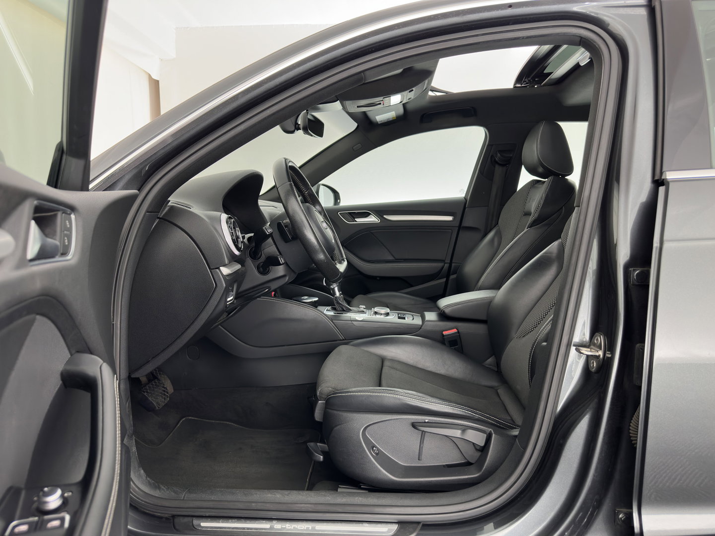 Audi A3 Sportback 1.4 e-tron PHEV Ambition Pro Line plus Aut. *PANO | LEATHER-FABRIC | FULL-LED | HEATED-SPORTSEATS | KEYLESS | NAVI-FULLMAP | ECC | PDC | CRUISE | 18''ALU*