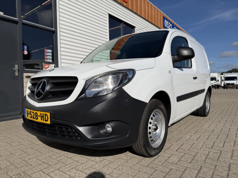 Mercedes-Benz Citan 108 CDI BlueEFFICIENCY / euro 6 / bpm vrij / vaste prijs rijklaar € 5.950 ex btw / lease vanaf € 111 / airco / radio mp3 / wordt afgeleverd met nieuwe distributie riem !