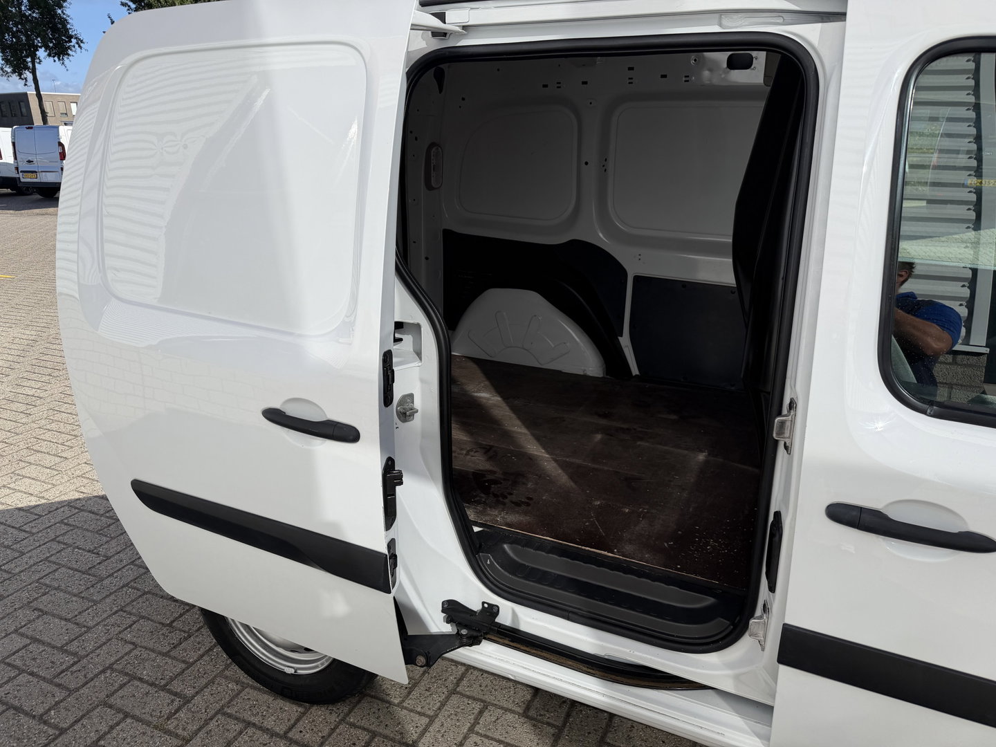 Mercedes-Benz Citan 108 CDI BlueEFFICIENCY / euro 6 / bpm vrij / vaste prijs rijklaar € 5.950 ex btw / lease vanaf € 111 / airco / radio mp3 / wordt afgeleverd met nieuwe distributie riem !