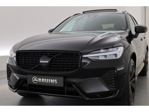 Volvo XC60 2.0 T6 Plug-in hybrid AWD Plus Black Edition | Pano-dak | Trekhaak | 360 camera | H&K Audio |