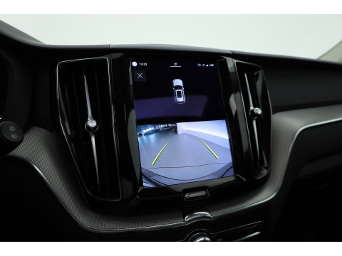 Volvo XC60 2.0 T6 Plug-in hybrid AWD Plus Bright | Prijs rijklaar | Trekhaak | Pano-dak | Camera | 4x Stoel + stuurverw. | 20 inch |