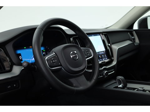 Volvo XC60 2.0 T6 Plug-in hybrid AWD Plus Bright | Prijs rijklaar | Trekhaak | Pano-dak | Camera | 4x Stoel + stuurverw. | 20 inch |