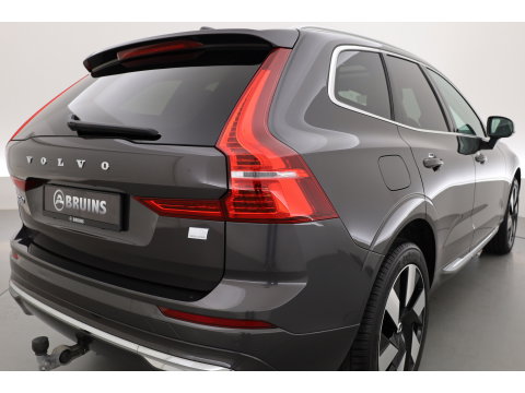 Volvo XC60 2.0 T6 Plug-in hybrid AWD Plus Bright | Prijs rijklaar | Trekhaak | Pano-dak | Camera | 4x Stoel + stuurverw. | 20 inch |