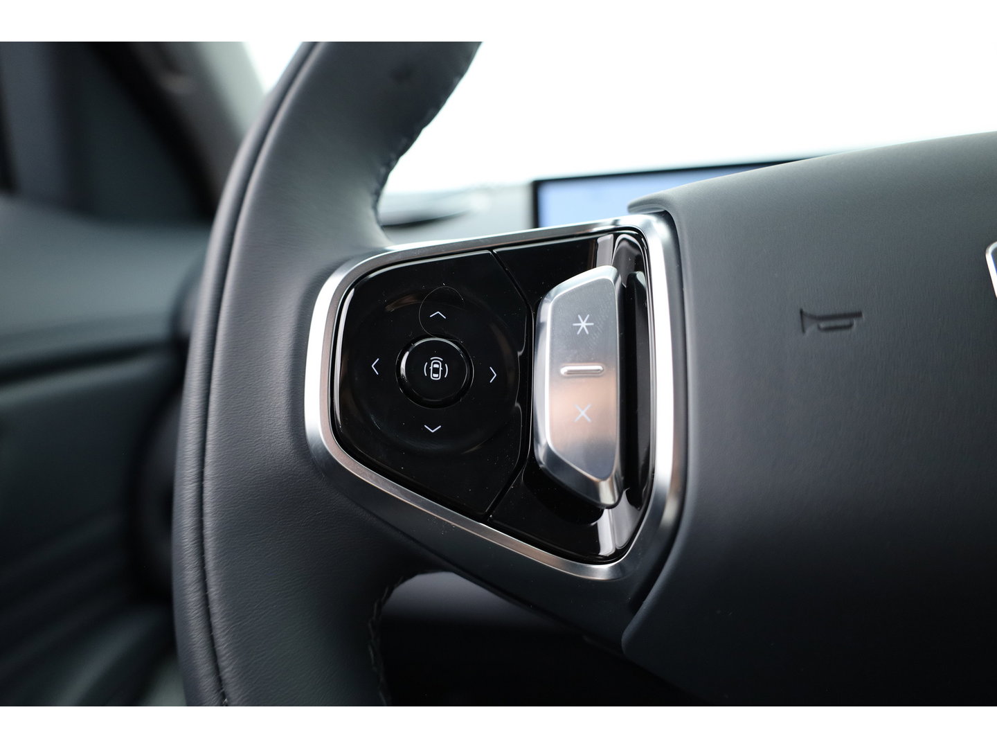 GEELY Starray EM-i 1.5 Max | 18.4 kWh Batterij | 83km WLTP | Stoel- stuurverw. | Pano | 360cam | Stoelvent. | 19'' | HUD | Flyme