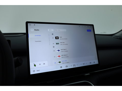 GEELY Starray EM-i 1.5 Max | 18.4 kWh Batterij | 83km WLTP | Stoel- stuurverw. | Pano | 360cam | Stoelvent. | 19'' | HUD | Flyme