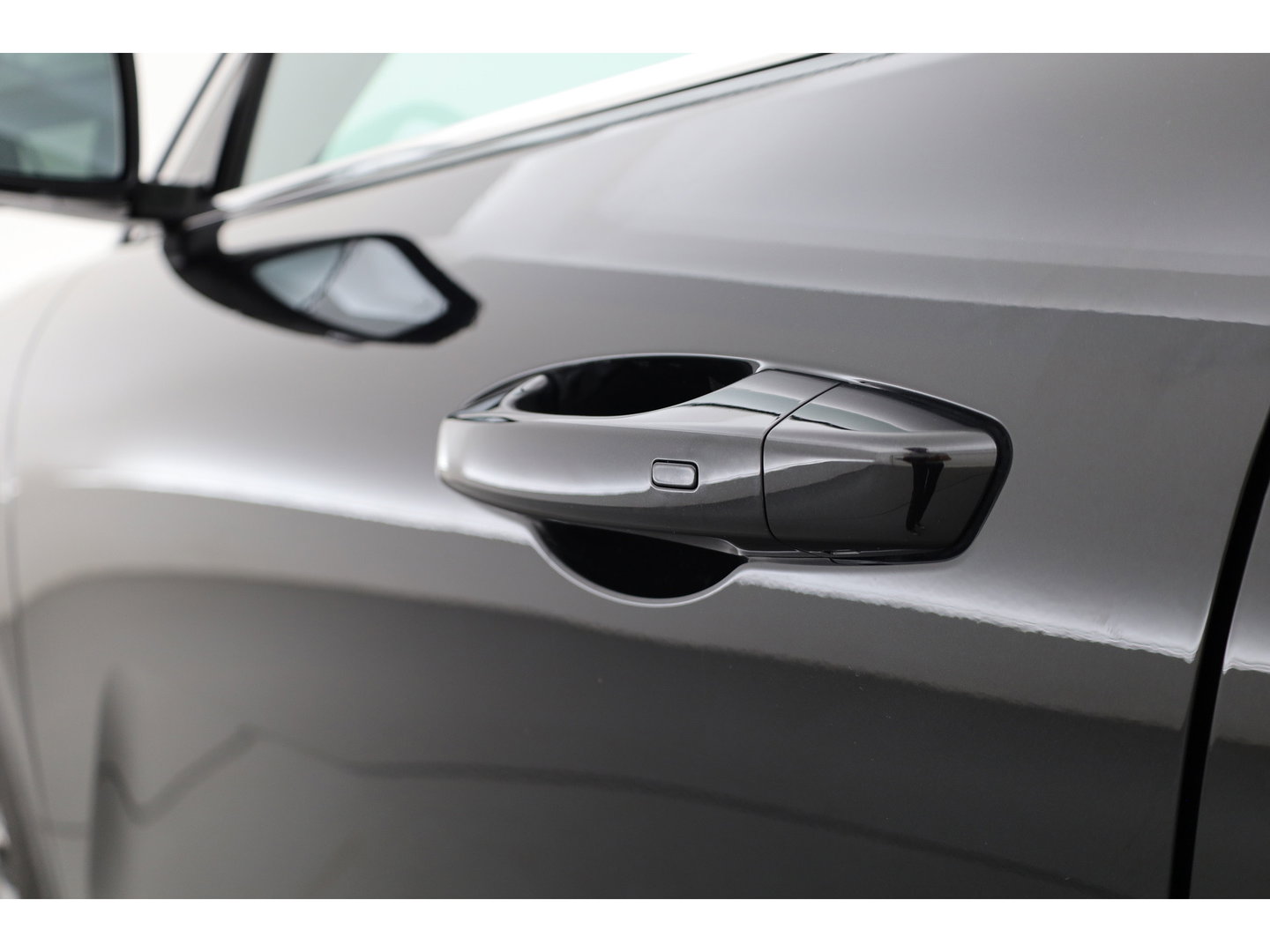 GEELY Starray EM-i 1.5 Max | 18.4 kWh Batterij | 83km WLTP | Stoel- stuurverw. | Pano | 360cam | Stoelvent. | 19'' | HUD | Flyme